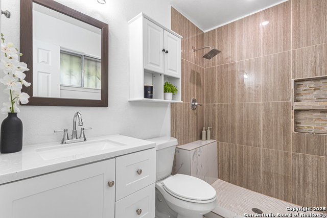 Image 15 of 28 For 4631 Kay Ann