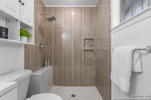 Image 16 of 28 For 4631 Kay Ann