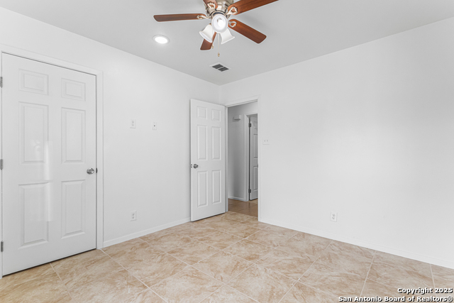 Image 18 of 28 For 4631 Kay Ann