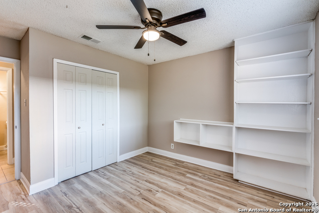 Image 17 of 25 For 14206 Short Horn