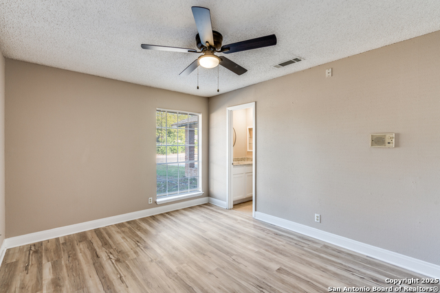 Image 22 of 25 For 14206 Short Horn