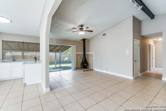 Image 7 of 25 For 14206 Short Horn