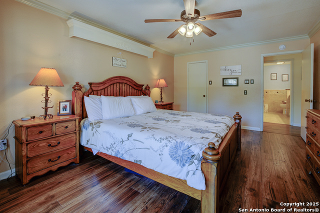 Image 9 of 43 For 310 Stoneham Circle