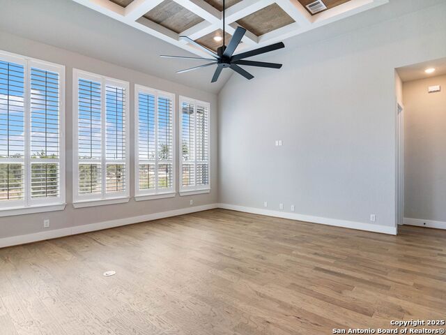 Listing photo id 11 for 2129 Glendon Drive