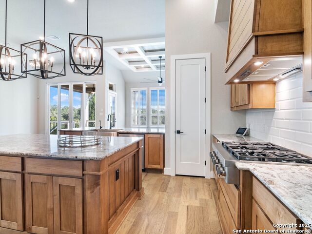 Listing photo id 19 for 2129 Glendon Drive