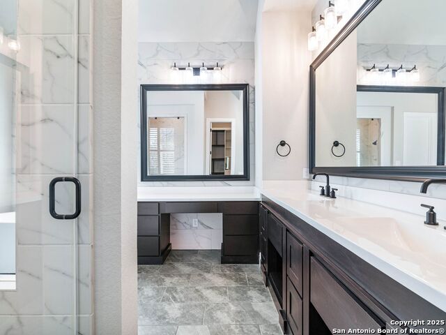 Listing photo id 35 for 2129 Glendon Drive