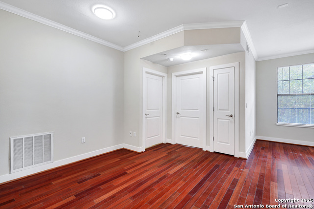 Image 4 of 26 For 7342 Oak Manor Dr  3106