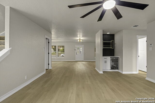 Image 14 of 49 For 7738 Oakhill Park