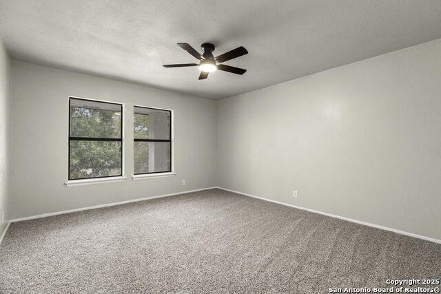 Image 31 of 49 For 7738 Oakhill Park