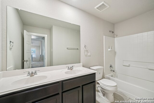 Image 23 of 32 For 15015 Costa Leon