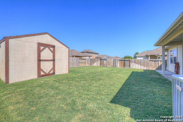 Image 26 of 26 For 327 Amaryllis