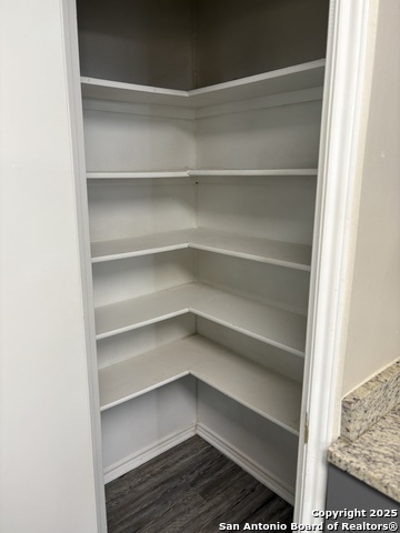 Image 3 of 15 For 9931 Royal Hunt