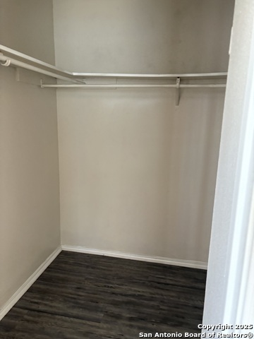 Image 9 of 15 For 9931 Royal Hunt