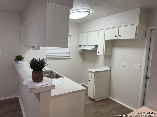 Listing photo id 9 for 6010 Millbank