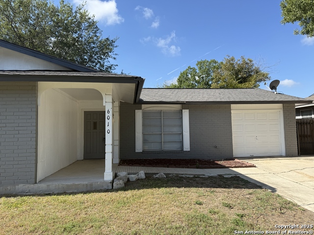 Listing photo id 1 for 6010 Millbank