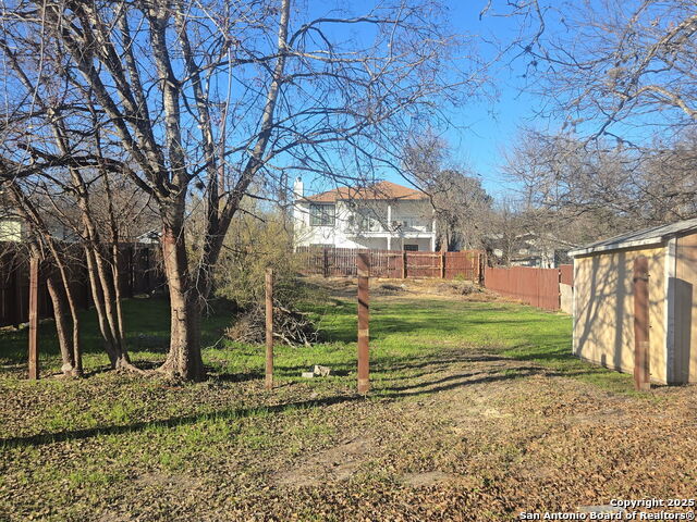 Image 3 of 8 For 1405 Bailey Ave