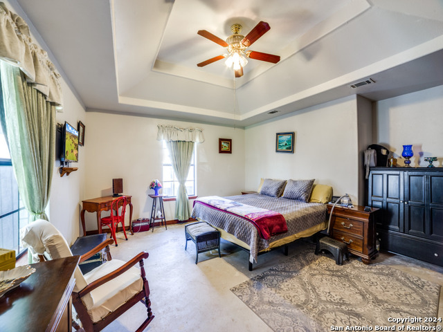 Image 13 of 27 For 403 Hackberry