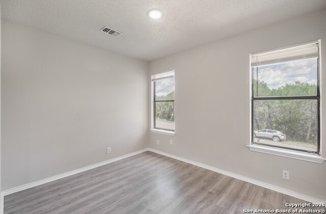 Image 23 of 35 For 306 Dietert Ln 103