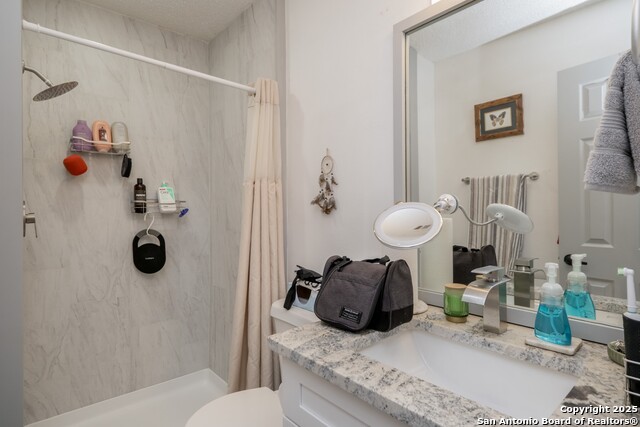 Image 21 of 33 For 306 Dietert Ln 104