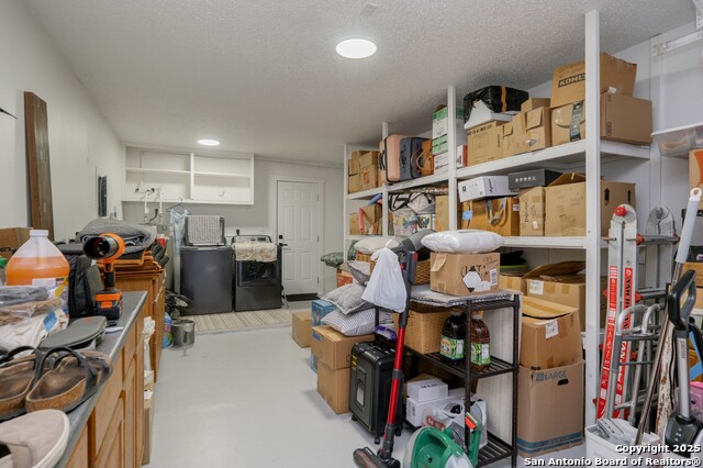 Image 23 of 33 For 306 Dietert Ln 104