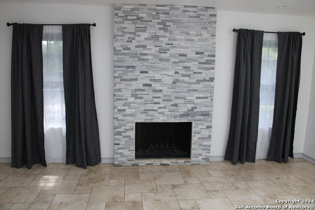 Image 9 of 24 For 3002 Shingle Oak Dr