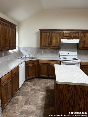 Image 11 of 39 For 12610 Point Sound