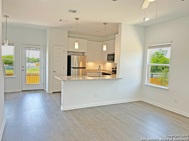 Image 14 of 24 For 6014 Shashi Place