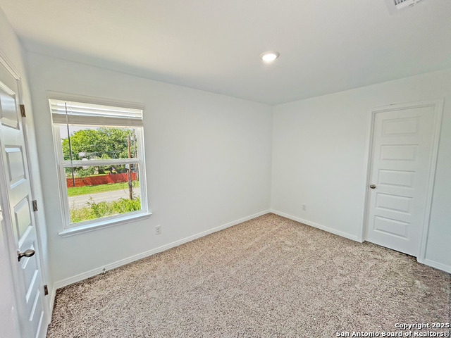 Image 17 of 24 For 6014 Shashi Place