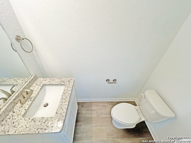 Image 21 of 24 For 6014 Shashi Place