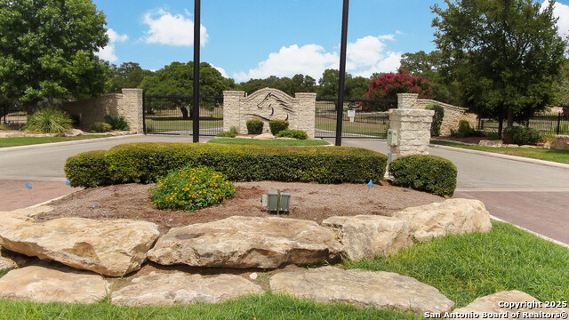 Image 5 of 20 For 2727 Palomino Springs