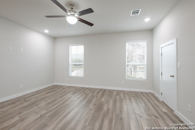 Image 6 of 21 For 21402-21406 James Charles