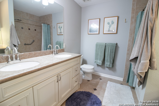 Image 16 of 27 For 174 Spice Oak Ln