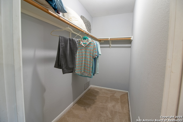 Image 18 of 27 For 174 Spice Oak Ln