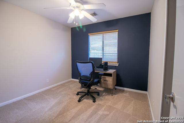 Image 21 of 27 For 174 Spice Oak Ln