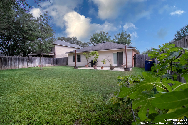 Image 25 of 27 For 174 Spice Oak Ln