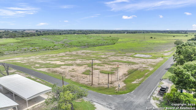 Listing photo id 17 for 00 Bexar St