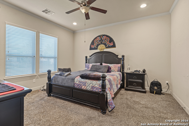 Listing photo id 15 for 4603 Camden Heights