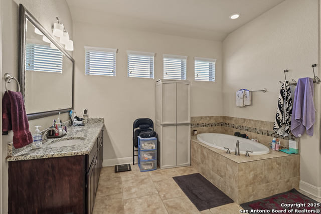 Listing photo id 20 for 4603 Camden Heights