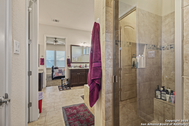 Listing photo id 22 for 4603 Camden Heights