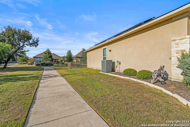 Listing photo id 27 for 4603 Camden Heights