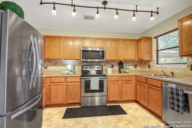 Image 19 of 35 For 250 Val Verde