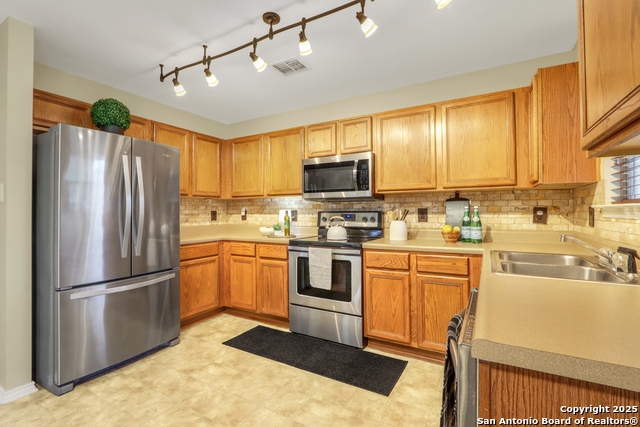 Image 21 of 35 For 250 Val Verde