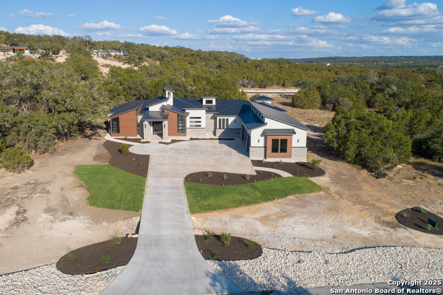 Image 4 of 41 For 1758 Paradise Parkway