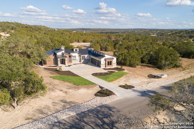 Image 5 of 41 For 1758 Paradise Parkway