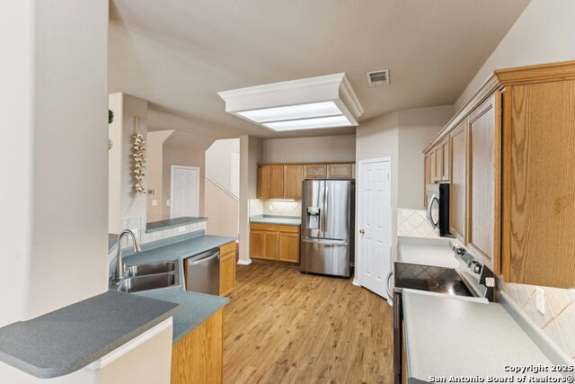 Image 15 of 42 For 2130 Redwoods