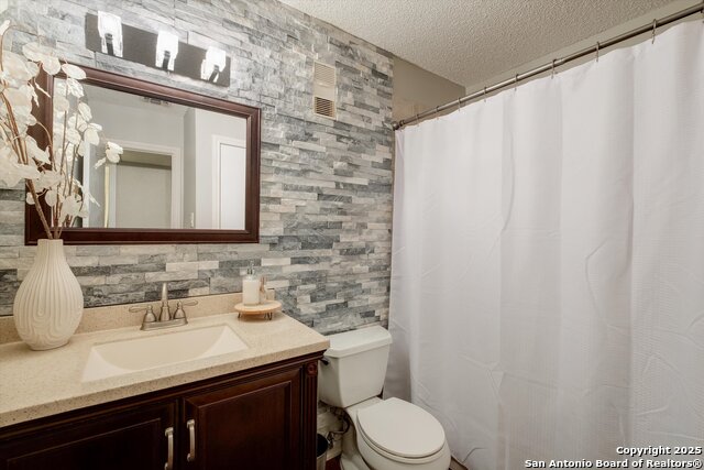 Image 15 of 16 For 13018 Heimer  421