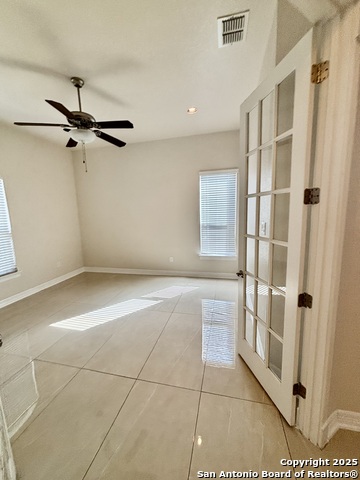 Image 27 of 47 For 2607 Seal Pointe