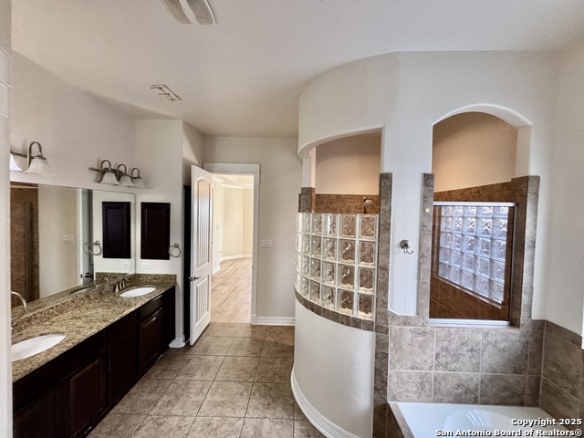 Image 33 of 47 For 2607 Seal Pointe