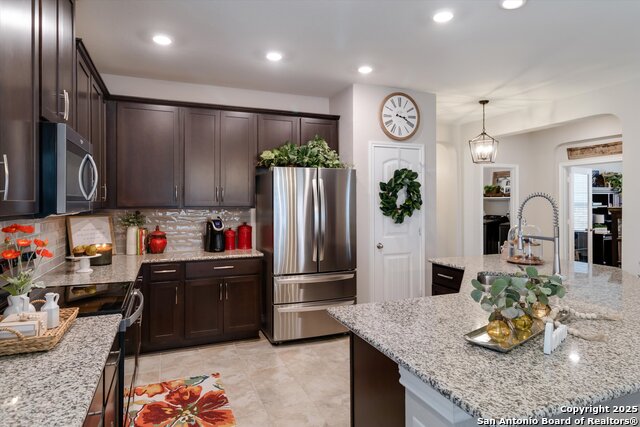 Image 7 of 28 For 3614 Marvel