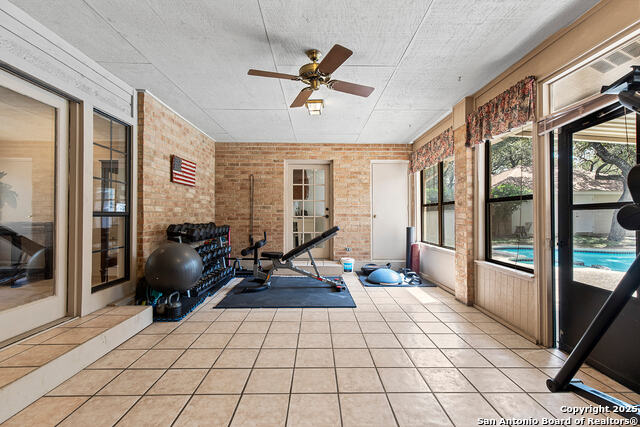 Listing photo id 31 for 20117 Hoya Lane